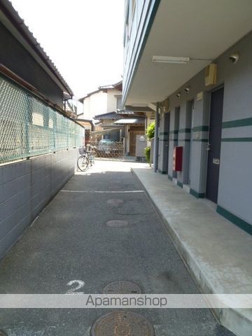 【福岡市東区千早のアパートの写真】