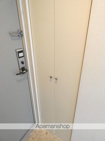 MODENAの内装写真