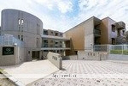 Ｔ’ｓ　ｇａｒｄｅｎ西寺尾　Ｄ棟[3LDK/91.04m2]のエントランス