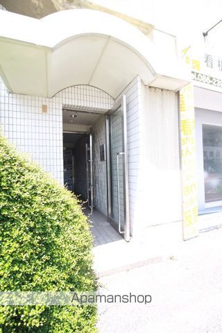 ナッツクラッカーの玄関写真