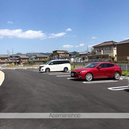 ＭＩＭＯＳＡ[1LDK/52.38m2]の駐車場