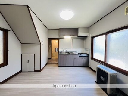 中道１丁目３２番貸家[2DK/54.6m2]の内装2