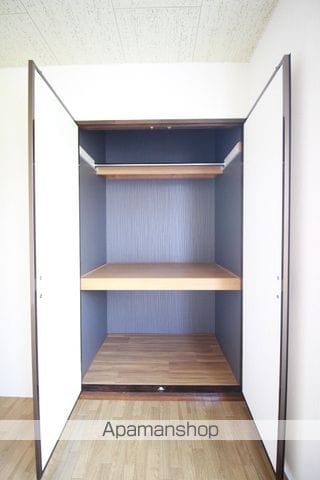 ファミーユ竹原 Cの内装写真
