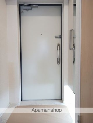 アルバ[1K/30.32m2]の玄関