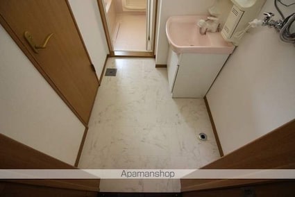 クレインズガーデン[2LDK/54.54m2]のエントランス1