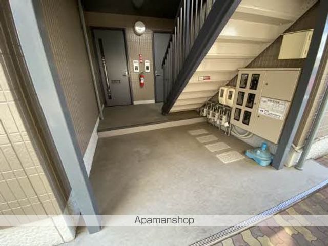 ヴィラージュ旭園の玄関写真