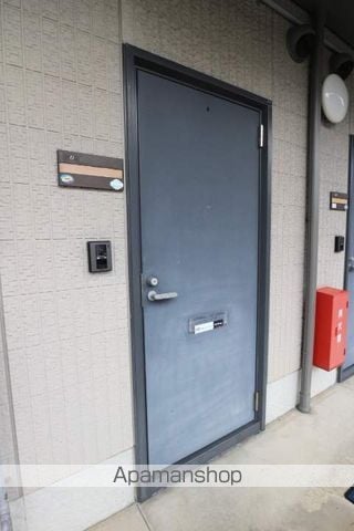 シャンティ11の玄関写真