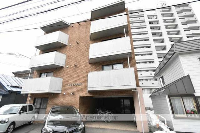 サークヒル学園前の外観写真