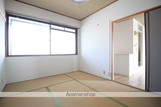 レジデンス下中野B棟の内装写真
