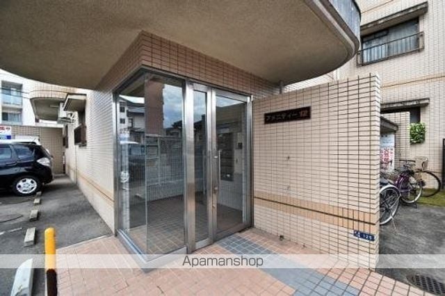 アメニティ12の玄関写真