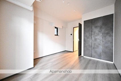 東京都目黒区東山２丁目[1K/25.44m2]のリビング・居間2