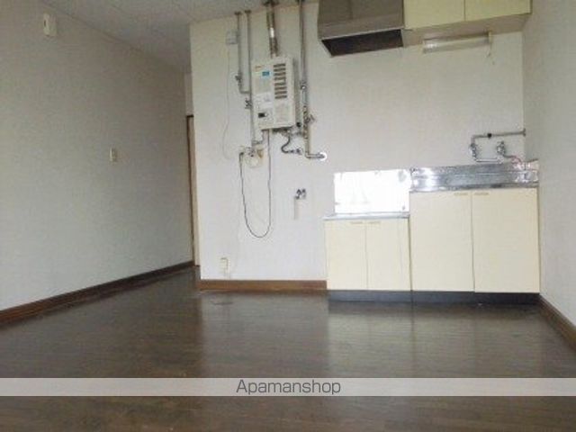 元町アパートメントの内装写真
