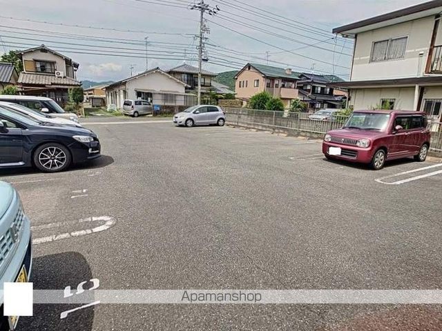 コンフォートリンナ 1番館の外観写真