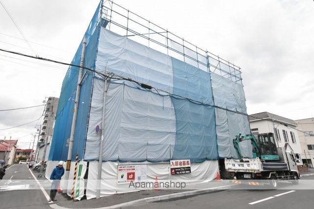 TAーRIーRU学園前の外観写真