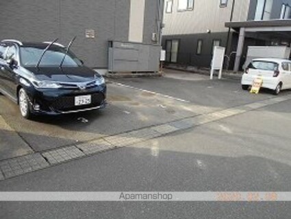 レオパレス重藤[1K/28.02m2]の駐車場
