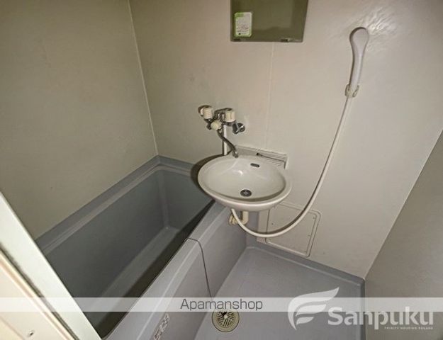 レオパレスシェルフィード山越の内装写真