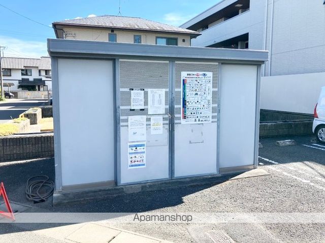 ロイヤルガーデンミルフィー F棟の内装写真