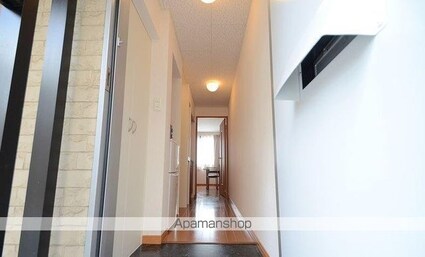 レオパレスＬａｄｙ　ＧｒａｙⅡ[1K/23.61m2]の玄関