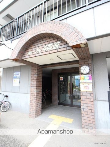 ルーブル4条館の玄関写真