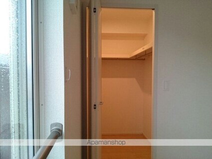 葵Ⅱ[2LDK/57.21m2]の収納