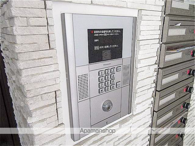 プラティーク札幌の玄関写真