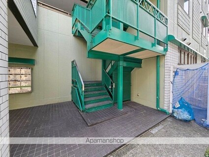 東京都足立区本木南町[2LDK/58.3m2]のエントランス