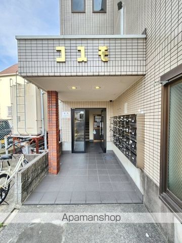 南海電鉄高野線 中百舌鳥駅 徒歩8分 4階建 築33年の玄関写真