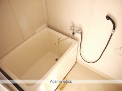 ハイツ丸山Ｂ棟[3DK/48.6m2]のバス