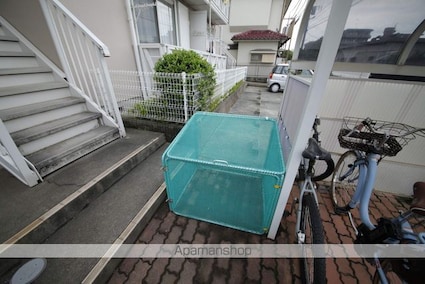 コートハウス富士[3DK/57.36m2]の共用部1