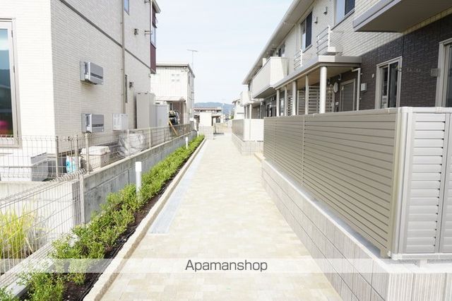 マルベリー草戸の玄関写真