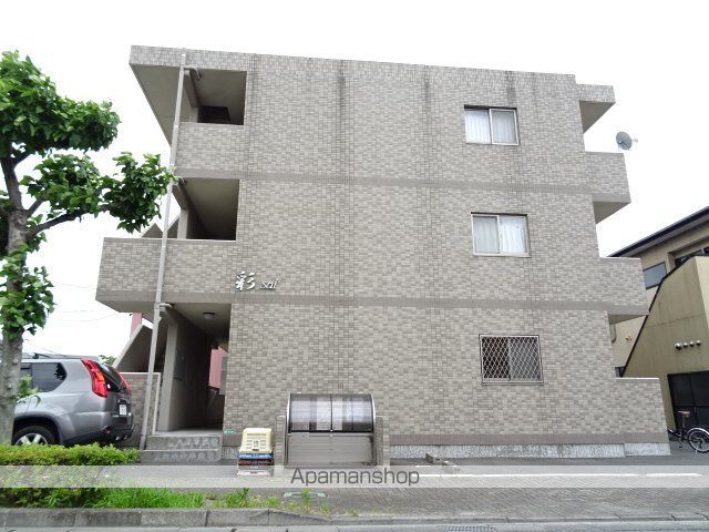 浜松市中央区 3階建 築22年の玄関写真