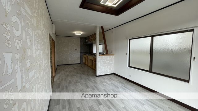 神辺町下竹田戸建の内装写真