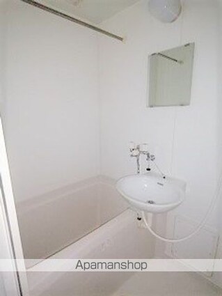 レオパレス鹿島田[1K/23.18m2]のバス