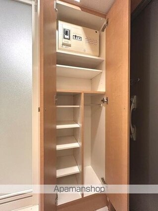 ドゥーエ西大島[1R/21.67m2]の収納2