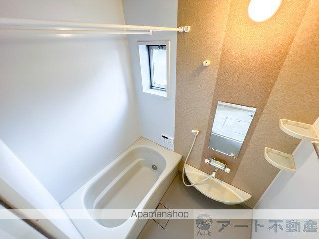 伊予鉄道郡中線 鎌田駅 徒歩8分 2階建 築21年の内装写真