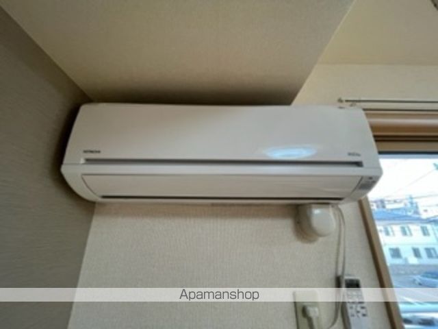 センプリーチェの内装写真