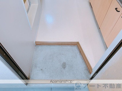 弥生ハイツ[1K/17.82m2]の玄関
