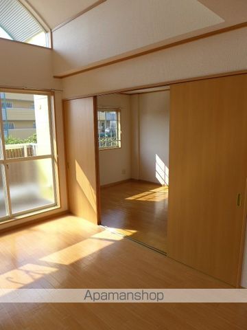 E−TOWNTOYOUの内装写真