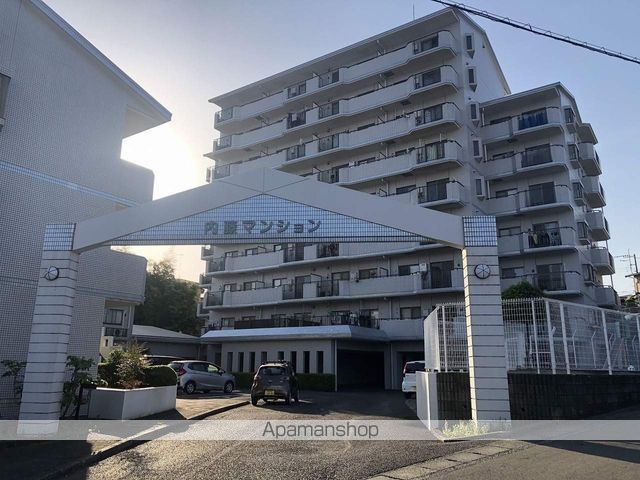 内藤マンションA棟の玄関写真