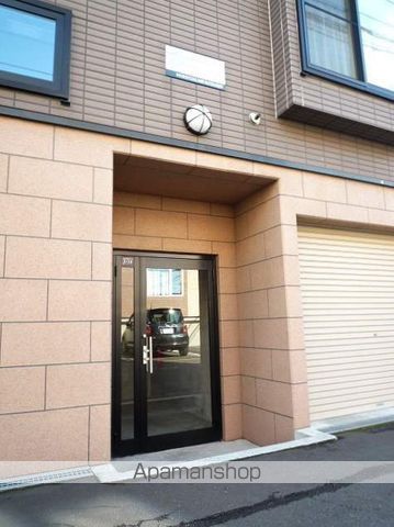 ノースカルム北32条の玄関写真
