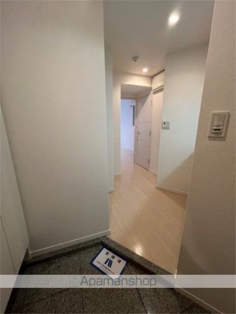 グランドコンシェルジュ用賀アジールコート[1K/25.18m2]の玄関