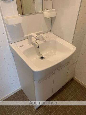 High Stage 学園前の内装写真