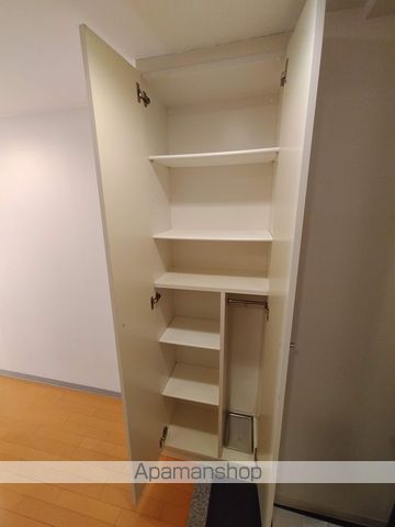 ドゥーエESAKAIの内装写真