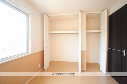 クレスタ[1LDK/54.11m2]の収納