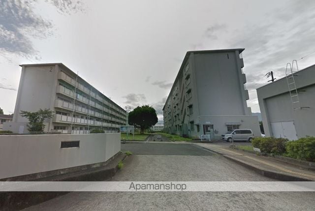 ビレッジハウス松山上野3号棟の外観写真