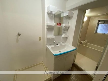 グランドゥール・サンポート[3DK/54.15m2]の洗面所