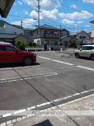 グランツ大町Ⅱ[1K/32.9m2]の駐車場3