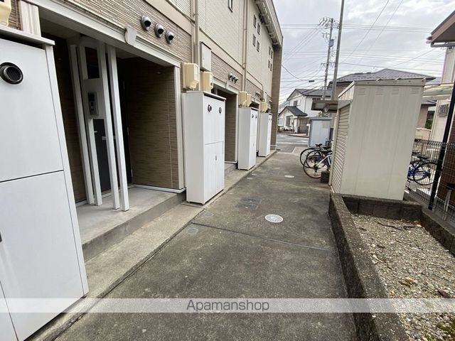 レオネクストアゴーラの玄関写真