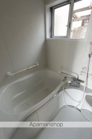呉市 2階建 築47年の内装写真