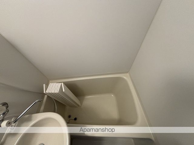 勾当台ハイツの内装写真